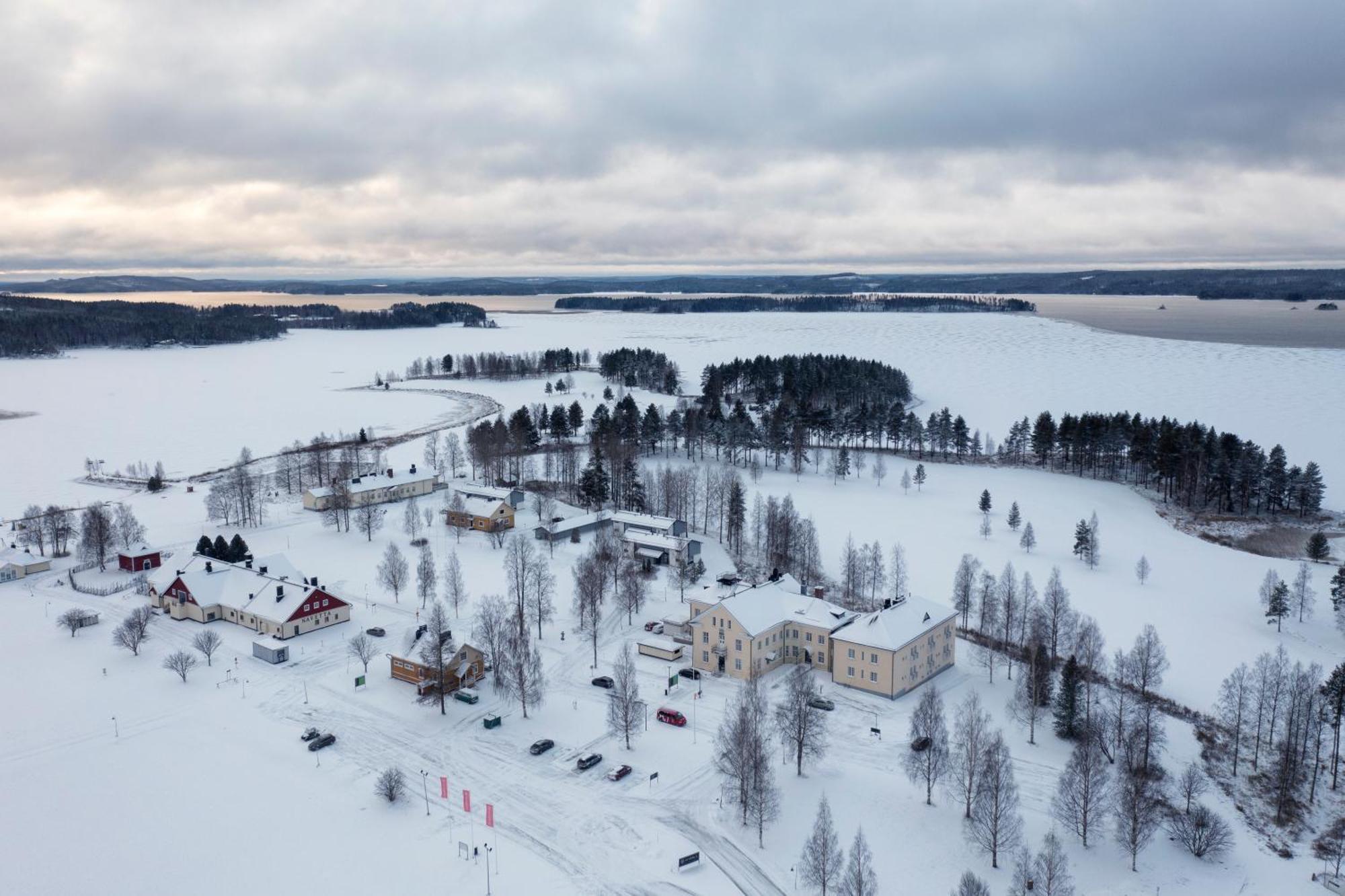 Hyvärilä Holiday-and Youth Centre Nurmes Exteriör bild
