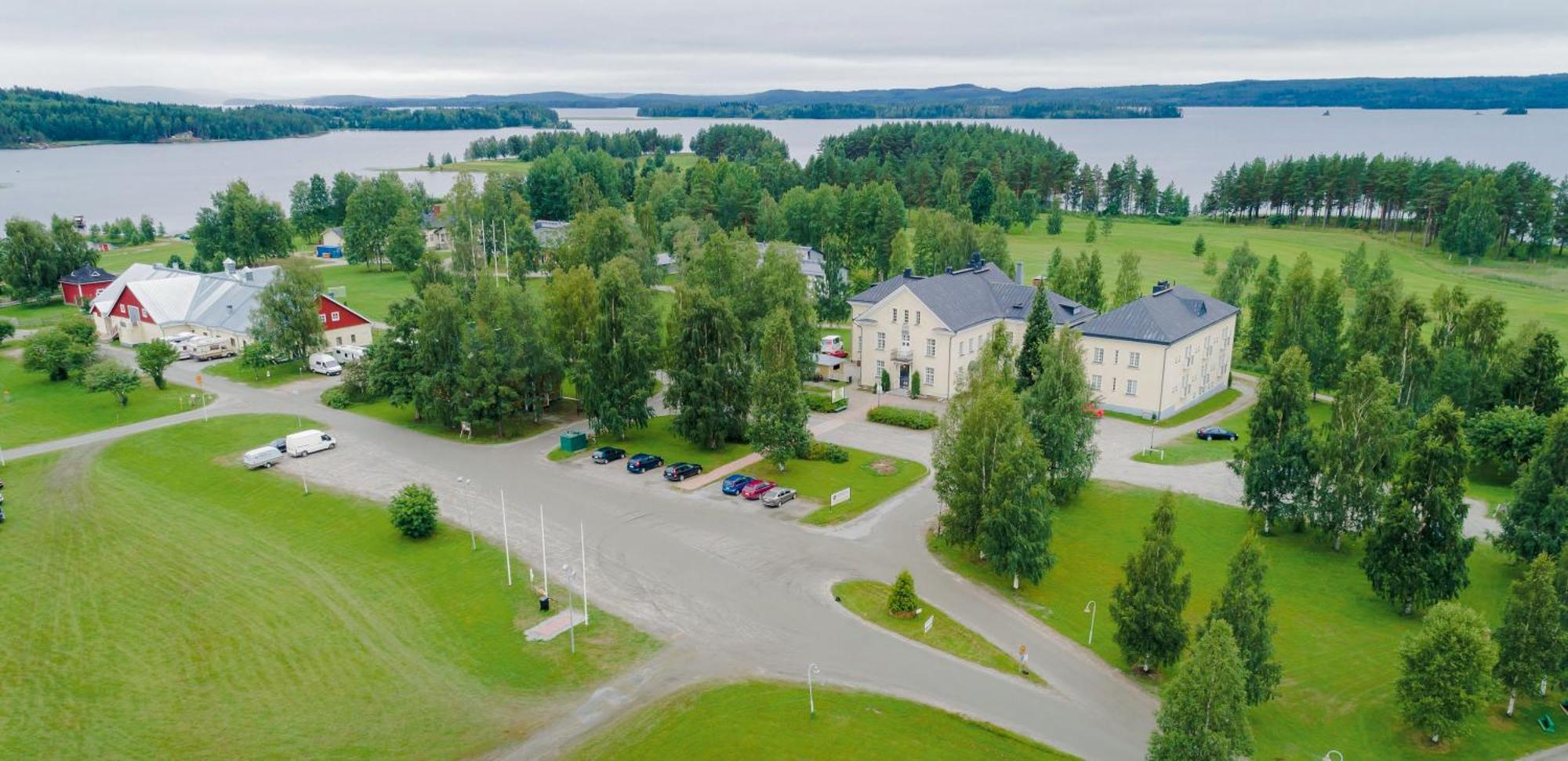 Hyvärilä Holiday-and Youth Centre Nurmes Exteriör bild